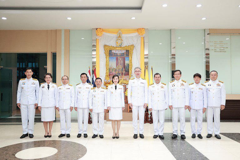 ปลัดฯ ณัฐพล นำทีมผู้บริหารกระทรวงอุตสาหกรรม เข้าเฝ้าสมเด็จพระกนิษฐาธิราชเจ้า กรมสมเด็จพระเทพรัตนราชสุดาฯ สยามบรมราชกุมารี เพื่อทูลเกล้าฯ ถวายเงินรายได้จากการออกร้านในงานกาชาดร้านกระทรวงอุตสาหกรรม