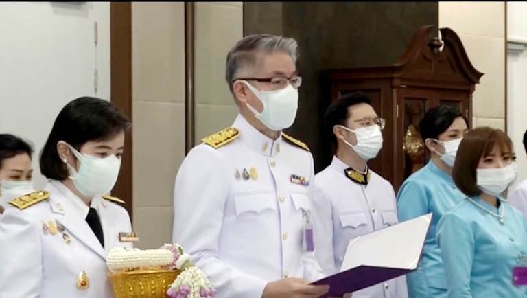 ปลัดฯ ณัฐพล นำทีมผู้บริหารกระทรวงอุตสาหกรรม เข้าเฝ้าสมเด็จพระกนิษฐาธิราชเจ้า กรมสมเด็จพระเทพรัตนราชสุดาฯ สยามบรมราชกุมารี เพื่อทูลเกล้าฯ ถวายเงินรายได้จากการออกร้านในงานกาชาดร้านกระทรวงอุตสาหกรรม