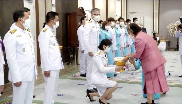 ปลัดฯ ณัฐพล นำทีมผู้บริหารกระทรวงอุตสาหกรรม เข้าเฝ้าสมเด็จพระกนิษฐาธิราชเจ้า กรมสมเด็จพระเทพรัตนราชสุดาฯ สยามบรมราชกุมารี เพื่อทูลเกล้าฯ ถวายเงินรายได้จากการออกร้านในงานกาชาดร้านกระทรวงอุตสาหกรรม