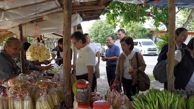 "อธิบดีใบน้อย" ลงพื้นที่เยี่ยมชมสถานประกอบการ “ความทรงจำ คาเฟ่”