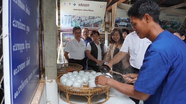 "อธิบดีใบน้อย" ลงพื้นที่เยี่ยมชมหมู่บ้านซะซอม “แสงแรกแห่งสยาม”
