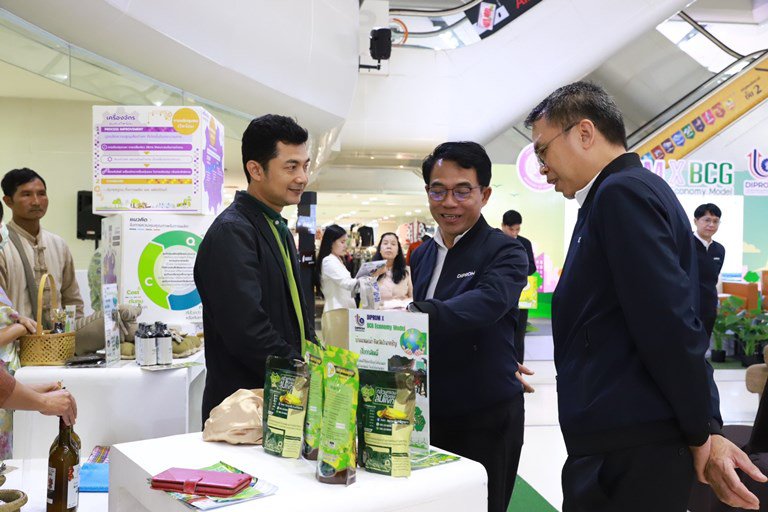 "ดีพร้อม" ปลื้ม 12 ต้นแบบ BCG ยกระดับการผลิต