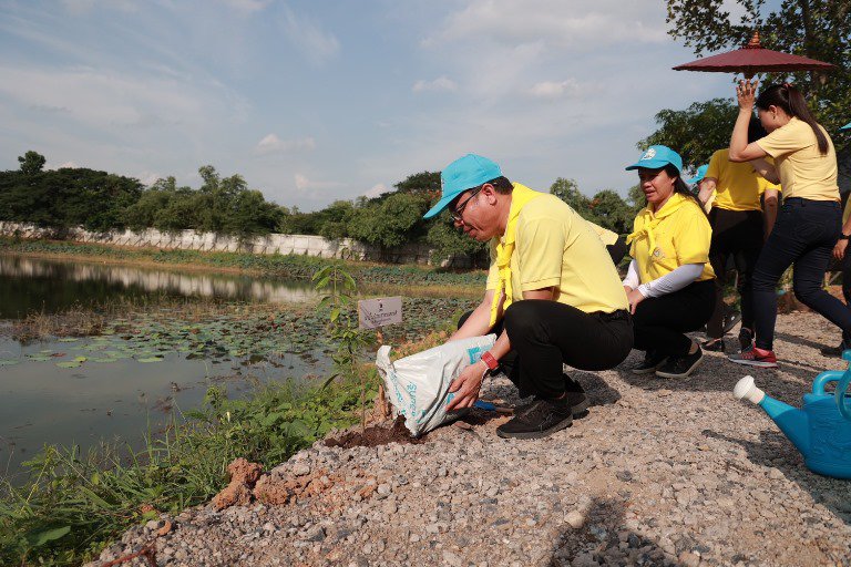 "ดีพร้อมภาคเหนือ" รวมพลังจิตอาสา ปล่อยปลาและปลูกต้นไม้ เฉลิมพระเกียรติ วันแม่แห่งชาติ