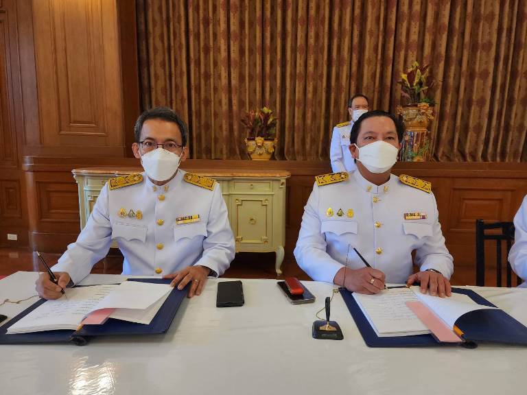 ปลัดฯ ณัฐพล นำคณะผู้บริหารกระทรวงอุตสาหกรรม ร่วมพิธีลงนามถวายพระพรสมเด็จพระนางเจ้าสิริกิติ์ พระบรมราชินีนาถ พระบรมราชชนนีพันปีหลวง เนื่องในโอกาสวันเฉลิมพระชนมพรรษา 12 สิงหาคม 2566 ณ ศาลาสหทัยสมาคม ในพระบรมมหาราชวัง