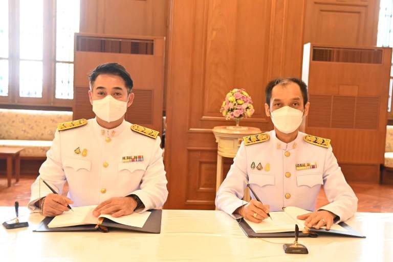 ปลัดฯ ณัฐพล นำคณะผู้บริหารกระทรวงอุตสาหกรรม ร่วมพิธีลงนามถวายพระพรสมเด็จพระนางเจ้าสิริกิติ์ พระบรมราชินีนาถ พระบรมราชชนนีพันปีหลวง เนื่องในโอกาสวันเฉลิมพระชนมพรรษา 12 สิงหาคม 2566 ณ ศาลาสหทัยสมาคม ในพระบรมมหาราชวัง