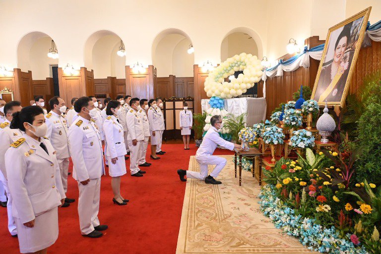 ปลัดฯ ณัฐพล นำคณะผู้บริหารกระทรวงอุตสาหกรรม ร่วมพิธีลงนามถวายพระพรสมเด็จพระนางเจ้าสิริกิติ์ พระบรมราชินีนาถ พระบรมราชชนนีพันปีหลวง เนื่องในโอกาสวันเฉลิมพระชนมพรรษา 12 สิงหาคม 2566 ณ ศาลาสหทัยสมาคม ในพระบรมมหาราชวัง