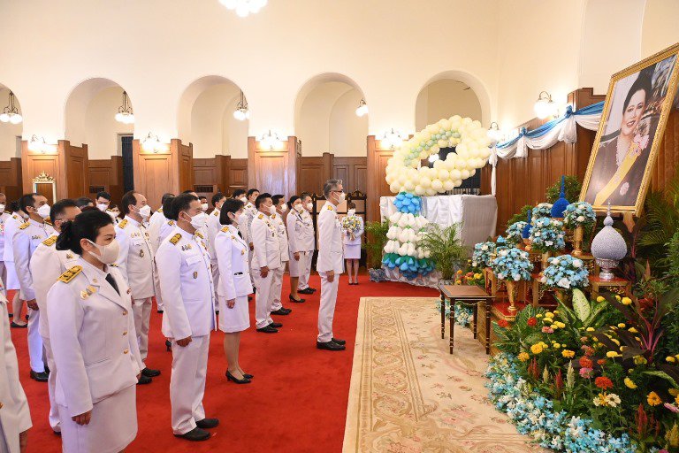 ปลัดฯ ณัฐพล นำคณะผู้บริหารกระทรวงอุตสาหกรรม ร่วมพิธีลงนามถวายพระพรสมเด็จพระนางเจ้าสิริกิติ์ พระบรมราชินีนาถ พระบรมราชชนนีพันปีหลวง เนื่องในโอกาสวันเฉลิมพระชนมพรรษา 12 สิงหาคม 2566 ณ ศาลาสหทัยสมาคม ในพระบรมมหาราชวัง