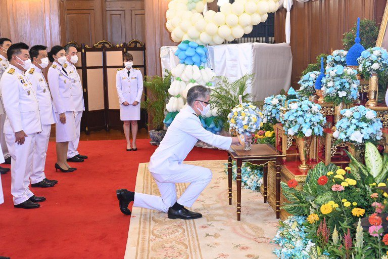 ปลัดฯ ณัฐพล นำคณะผู้บริหารกระทรวงอุตสาหกรรม ร่วมพิธีลงนามถวายพระพรสมเด็จพระนางเจ้าสิริกิติ์ พระบรมราชินีนาถ พระบรมราชชนนีพันปีหลวง เนื่องในโอกาสวันเฉลิมพระชนมพรรษา 12 สิงหาคม 2566 ณ ศาลาสหทัยสมาคม ในพระบรมมหาราชวัง