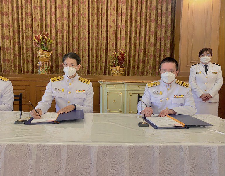 ปลัดฯ ณัฐพล นำคณะผู้บริหารกระทรวงอุตสาหกรรม ร่วมพิธีลงนามถวายพระพรสมเด็จพระนางเจ้าสิริกิติ์ พระบรมราชินีนาถ พระบรมราชชนนีพันปีหลวง เนื่องในโอกาสวันเฉลิมพระชนมพรรษา 12 สิงหาคม 2566 ณ ศาลาสหทัยสมาคม ในพระบรมมหาราชวัง
