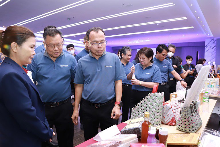 “ดีพร้อม” เผยครึ่งปีแรก ดันมูลค่าเศรษฐกิจโตกว่า 5,000 ล้านบาท