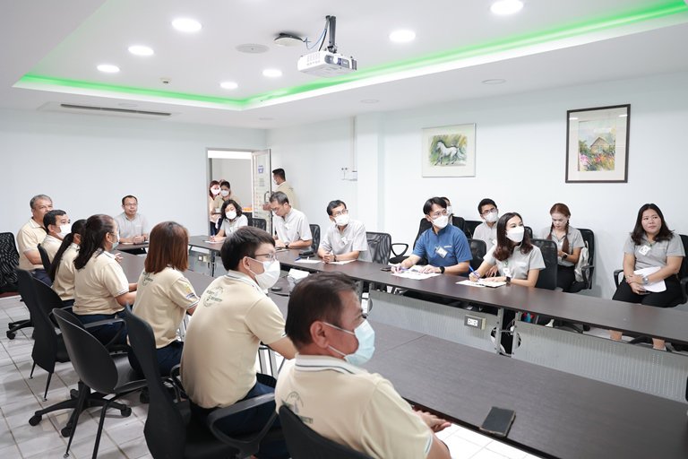 "อธิบดีใบน้อย" ลงพื้นที่เยี่ยมชมชุมชนดีพร้อมต้นแบบเมืองย่าโม