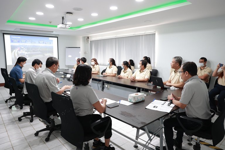 "อธิบดีใบน้อย" ลงพื้นที่เยี่ยมชมชุมชนดีพร้อมต้นแบบเมืองย่าโม
