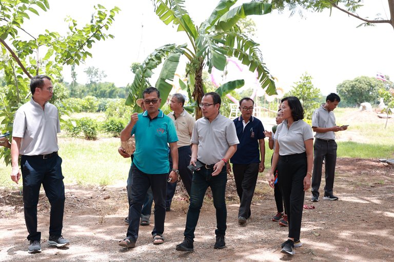 "อธิบดีใบน้อย" ลงพื้นที่เยี่ยมชมชุมชนดีพร้อมต้นแบบเมืองย่าโม
