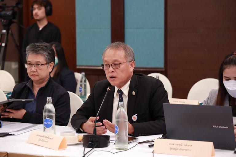 แม่ทัพ "ดีพร้อม" เปิดประตูรับฟังความเห็นแนวทางการส่งเสริมเอสเอ็มอีเมืองย่าโม