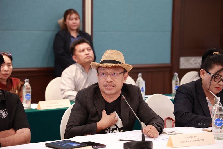 แม่ทัพ "ดีพร้อม" เปิดประตูรับฟังความเห็นแนวทางการส่งเสริมเอสเอ็มอีเมืองย่าโม