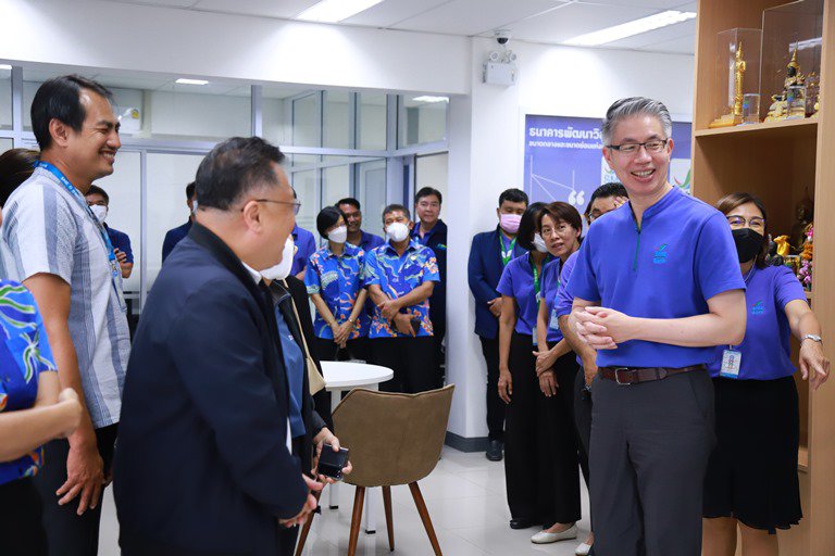 ปลัดฯ ณัฐพล ลงพื้นที่ตรวจติดตามการดำเนินงาน สอจ.อยุธยา และอ่างทอง ย้ำทุกจุดจี้โรงงานกรอกข้อมูลการประกอบการอุตสาหกรรม ภายในสิงหาคมนี้! 