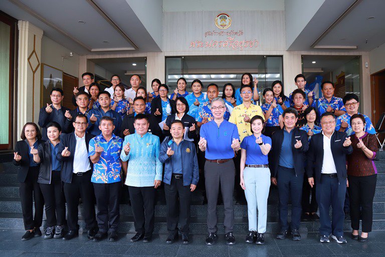 ปลัดฯ ณัฐพล ลงพื้นที่ตรวจติดตามการดำเนินงาน สอจ.อยุธยา และอ่างทอง ย้ำทุกจุดจี้โรงงานกรอกข้อมูลการประกอบการอุตสาหกรรม ภายในสิงหาคมนี้! 
