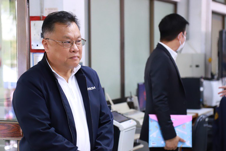 ปลัดฯ ณัฐพล ลงพื้นที่ตรวจติดตามการดำเนินงาน สอจ.อยุธยา และอ่างทอง ย้ำทุกจุดจี้โรงงานกรอกข้อมูลการประกอบการอุตสาหกรรม ภายในสิงหาคมนี้! 