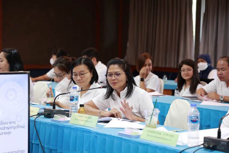"อธิบดีใบน้อย" ลงพื้นที่ติดตามการดำเนินงานศูนย์ดีพร้อมเซ็นเตอร์ 11