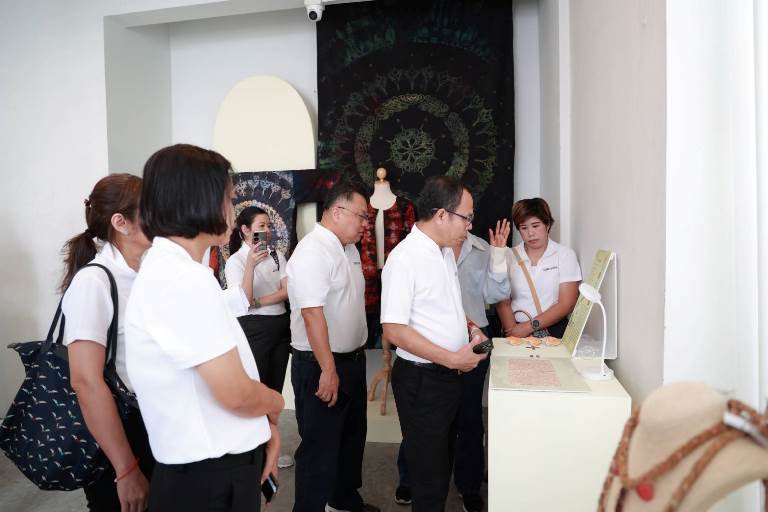 "ดีพร้อม" พาตะลุยย่านเมืองเก่าจังหวัดสงขลา หวังขยายชุมชนดีพร้อม ให้โตได้โตไกลแบบยั่งยืน