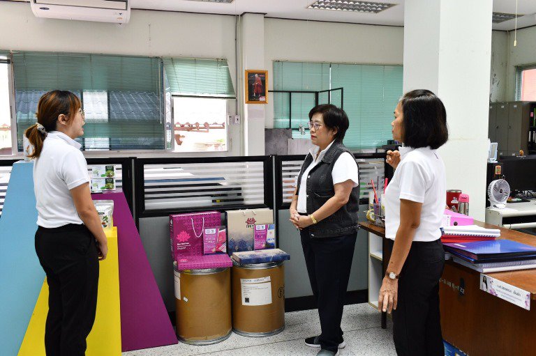 รสอ.สุชาดา" ลงพื้นที่ติดตามการดำเนินงานศูนย์ดีพร้อมเซ็นเตอร์ 4