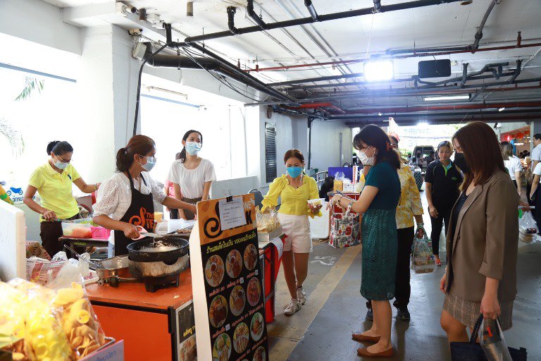 “รสอ.วาที” เปิดงานอุตสาหกรรมแฟร์ “MID YEAR SALE 2023” ยกขบวน ผปก. กว่า 80 ร้านค้า ร่วมงานฯ คาดเงินสะพัดกว่า 3 ลบ.