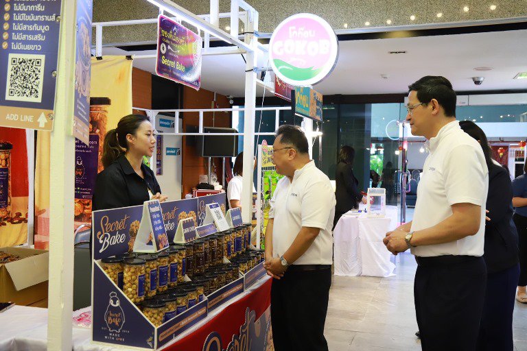 “รสอ.วาที” เปิดงานอุตสาหกรรมแฟร์ “MID YEAR SALE 2023” ยกขบวน ผปก. กว่า 80 ร้านค้า ร่วมงานฯ คาดเงินสะพัดกว่า 3 ลบ.
