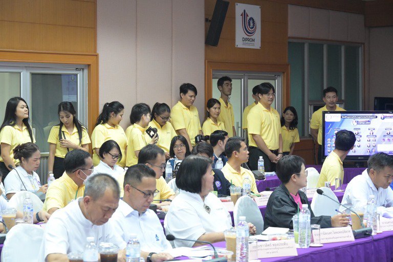 ปลัดฯ ณัฐพล นำทีม MIND ล่องอีสานเหนือ เน้นย้ำ สอจ. ขานรับนโยบายอุตสาหกรรมเศรษฐกิจสร้างความเจริญในพื้นที่ พร้อมนำแนวทาง 4 มิติ เพิ่มความเข้มแข็งและยั่งยืนแก่โรงงานอุตสาหกรรม 