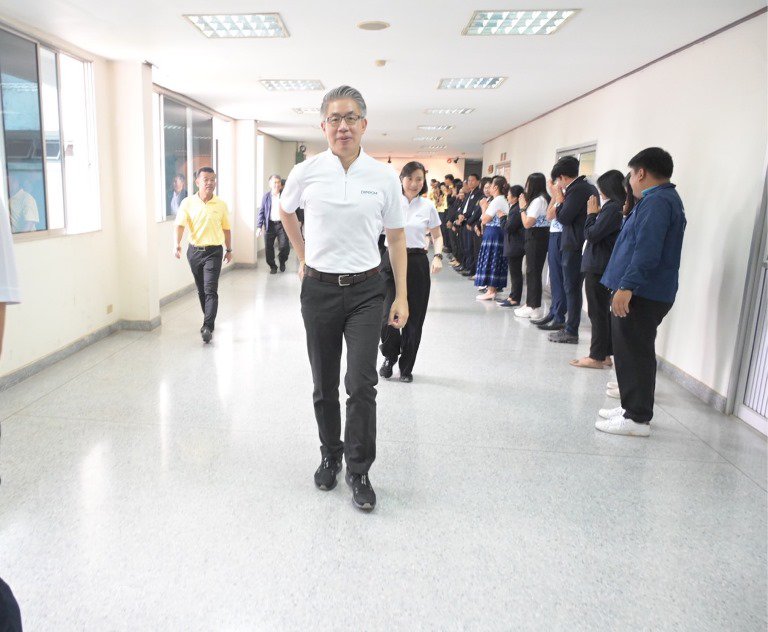 ปลัดฯ ณัฐพล นำทีม MIND ล่องอีสานเหนือ เน้นย้ำ สอจ. ขานรับนโยบายอุตสาหกรรมเศรษฐกิจสร้างความเจริญในพื้นที่ พร้อมนำแนวทาง 4 มิติ เพิ่มความเข้มแข็งและยั่งยืนแก่โรงงานอุตสาหกรรม 