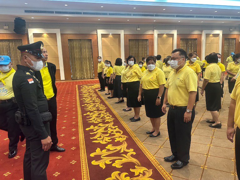 "ดีพร้อม" ร่วมพิธีรับมอบหมวก และผ้าพันคอจิตอาสาพระราชทานในโครงการจิตอาสา "เราทำดี ด้วยหัวใจ" 