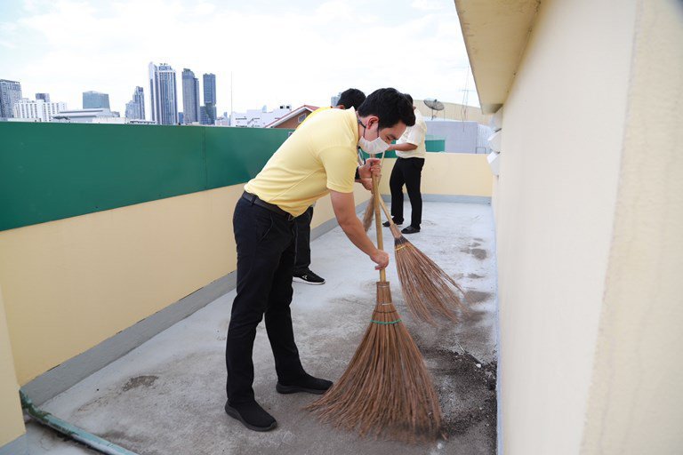 "ดีพร้อม" รวมพลังจิตอาสา ปรับปรุงภูมิทัศน์อาคารนารายณ์รวมพลังคน MIND