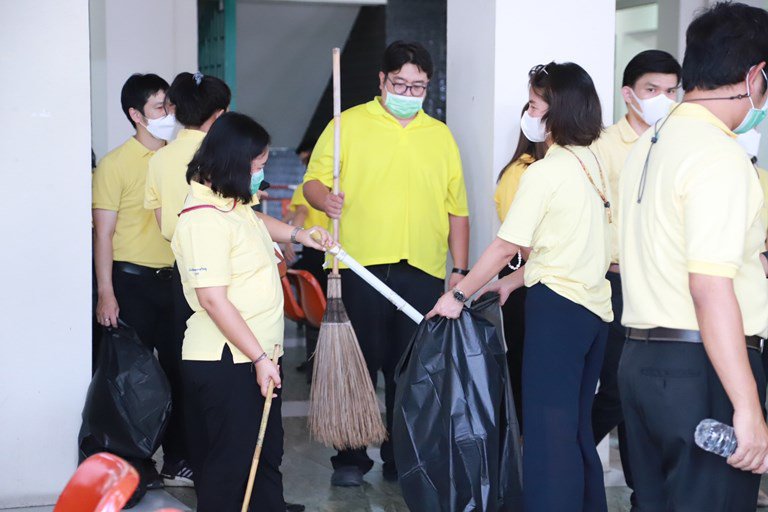 "ดีพร้อม" รวมพลังจิตอาสา ปรับปรุงภูมิทัศน์อาคารนารายณ์รวมพลังคน MIND