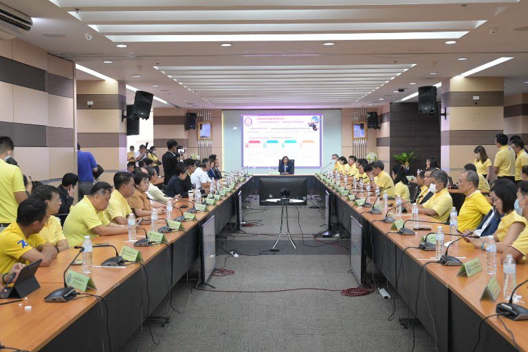 รัฐมนตรีว่าการกระทรวงอุตสาหกรรม ฤกษ์ดีเข้ากระทรวงอุตสาหกรรมวันแรก 