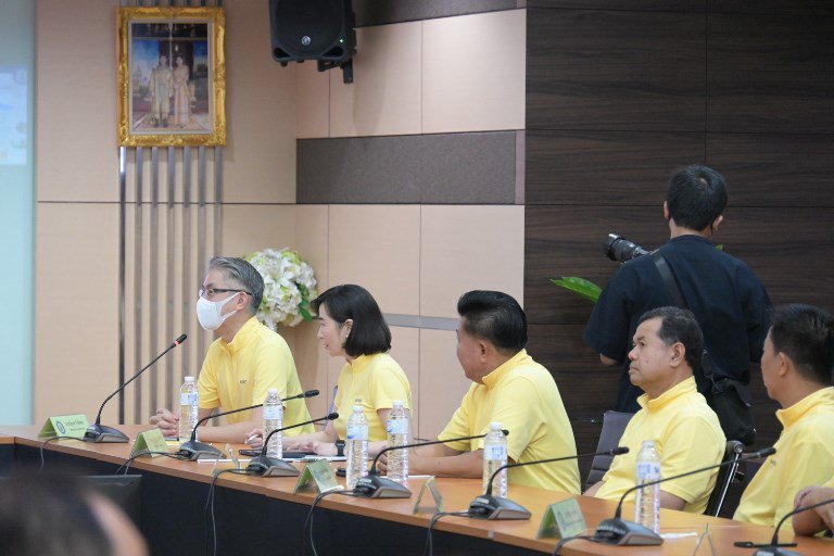 รัฐมนตรีว่าการกระทรวงอุตสาหกรรม ฤกษ์ดีเข้ากระทรวงอุตสาหกรรมวันแรก 