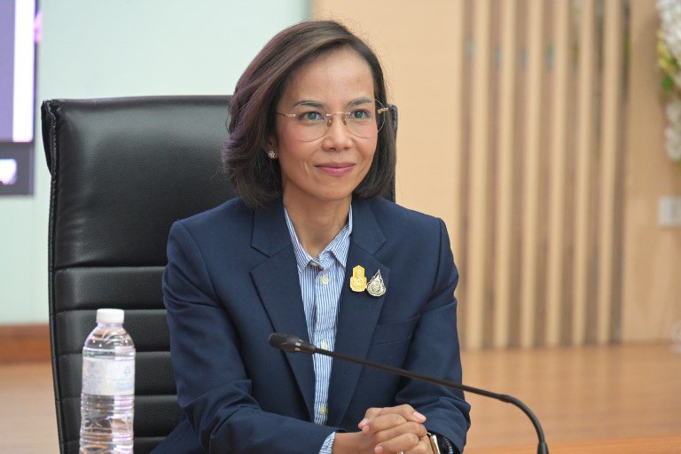 รัฐมนตรีว่าการกระทรวงอุตสาหกรรม ฤกษ์ดีเข้ากระทรวงอุตสาหกรรมวันแรก 