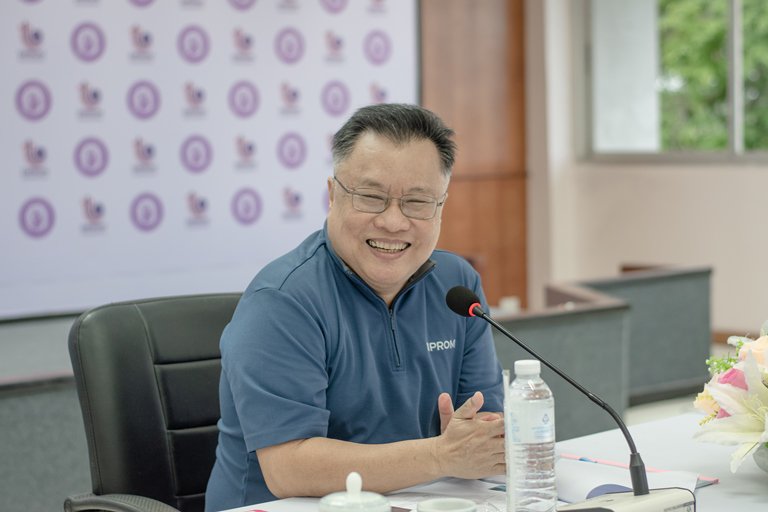 "รสอ.วาที" ลงพื้นที่ติดตามความคืบหน้าผลการดำเนินงานของดีพร้อมเซ็นเตอร์ 10