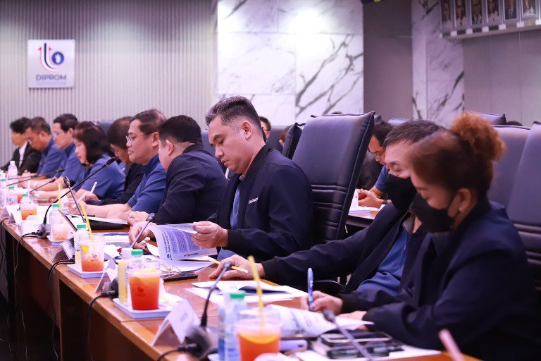 ดีพร้อม ต้อนรับ รวอ. ในโอกาสตรวจเยี่ยมและมอบนโยบายแก่คณะผู้บริหาร