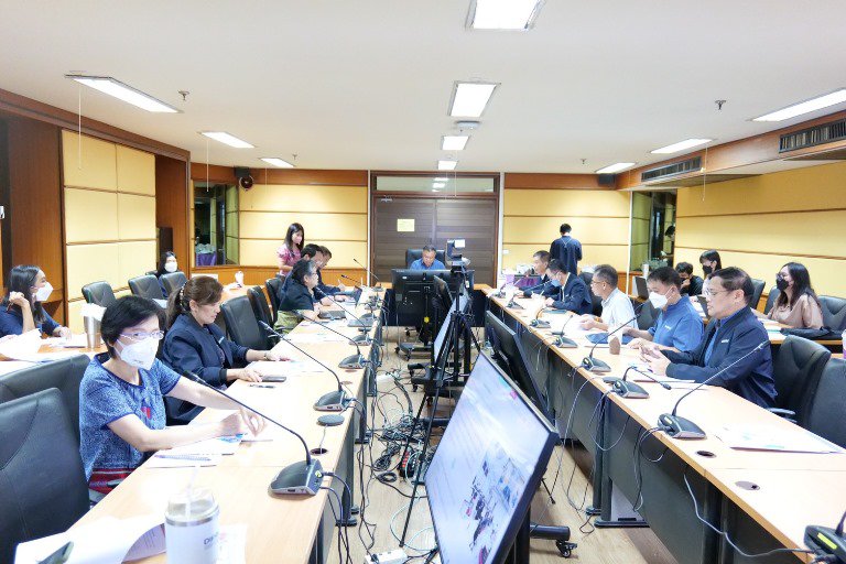 "รสอ.วาที" นั่งหัวโต๊ะประชุมคณะกรรมการบริหารเทคโนโลยีสารสนเทศและการสื่อสาร ของ กสอ.