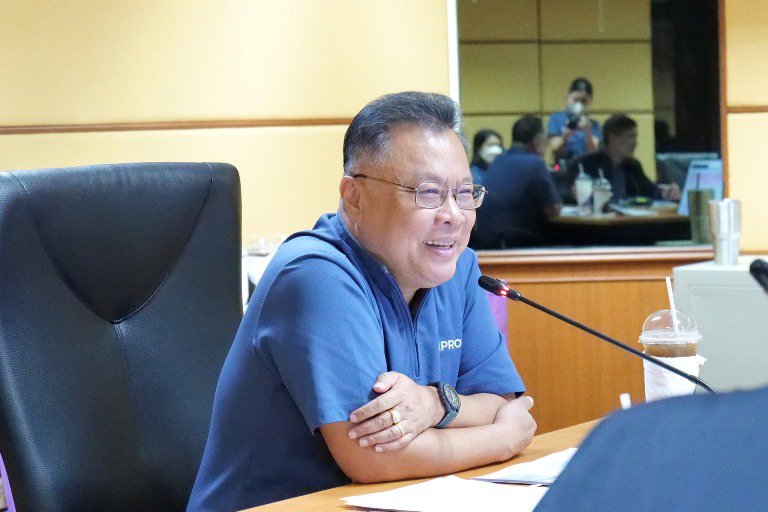 "รสอ.วาที" นั่งหัวโต๊ะประชุมคณะกรรมการบริหารเทคโนโลยีสารสนเทศและการสื่อสาร ของ กสอ.