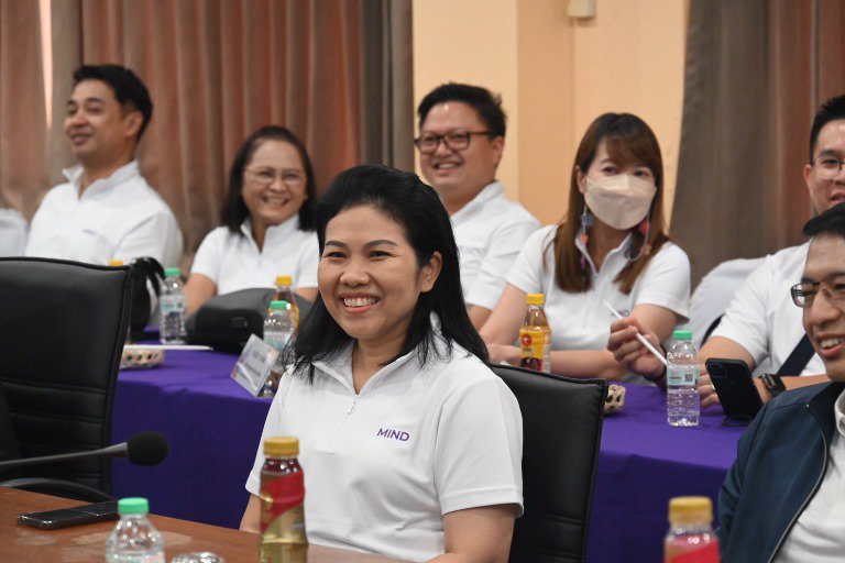 ปลัดฯ ณัฐพล รุดให้กำลังใจเจ้าหน้าที่ สอจ.ชุมพร ยกเป็นตัวอย่างของความเสียสละ ความทุ่มเท และการทำงานเป็นทีม      
