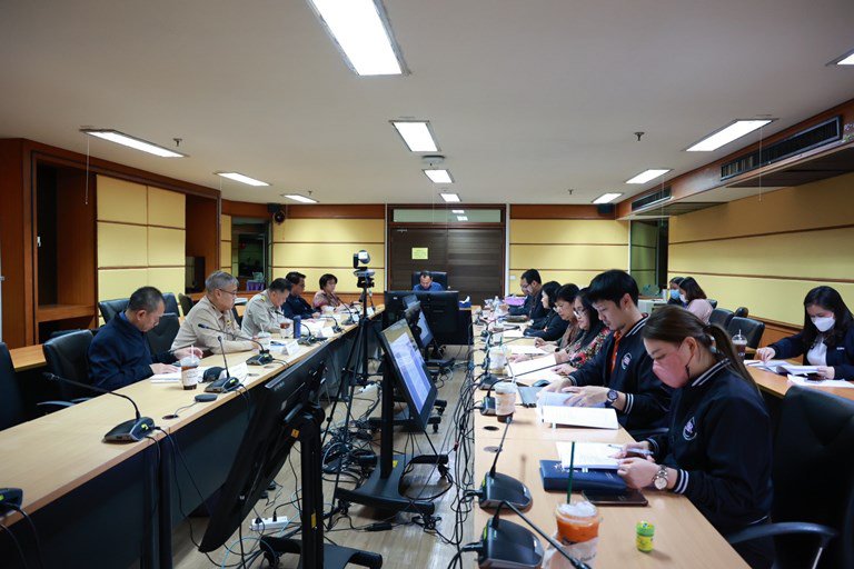 “อธิบดีใบน้อย” นำทีมประชุม อ.ก.พ. ครั้งที่ 1/2566 