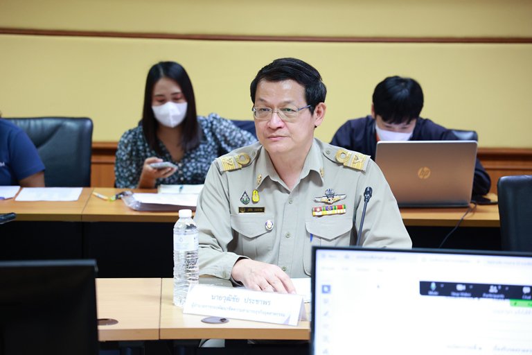 “รสอ.สุชาดา” นั่งหัวโต๊ะประชุมคณะทำงานจัดหารายได้เข้ากองทุนสวัสดิการ กสอ.