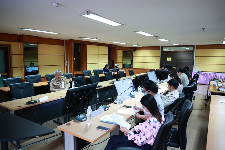 “รสอ.สุชาดา” นั่งหัวโต๊ะประชุมคณะทำงานจัดหารายได้เข้ากองทุนสวัสดิการ กสอ.