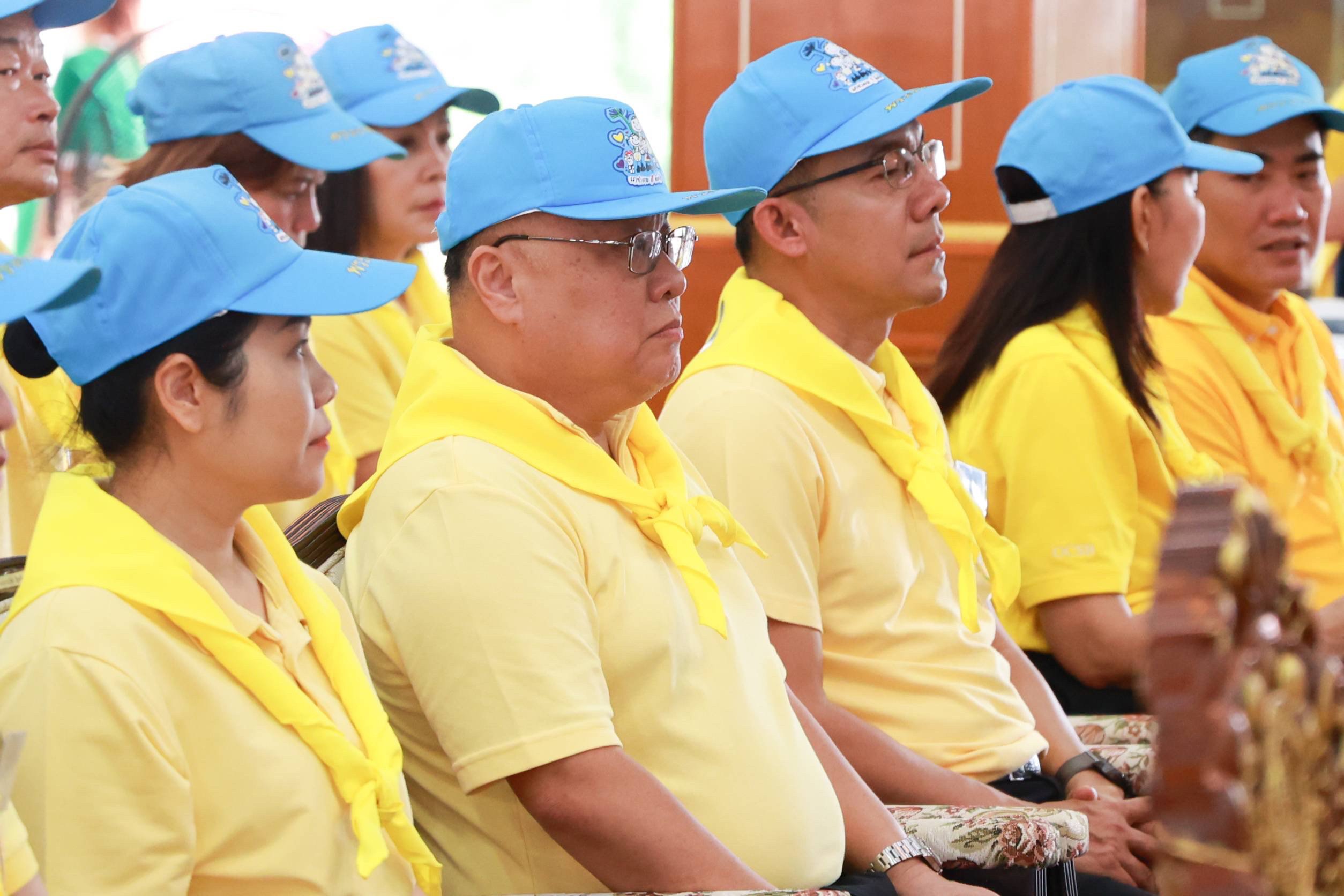 กระทรวงอุตสาหกรรม จัดกิจกรรม “จิตอาสาอุตสาหกรรมรวมใจ เนื่องในวันนวมินทรมหาราช พร้อมกันทั่วประเทศ เดินหน้าขับเคลื่อนนโยบายการดูแลสิ่งแวดล้อม 4 ด้าน (ดิน น้ำ ลม ไฟ) มุ่งสร้างความร่วมมือที่ดีระหว่าง อก. โรงงาน และชุมชน