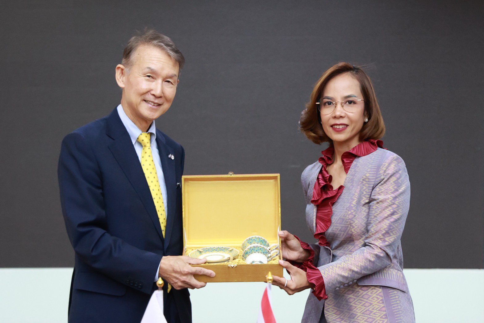 รวอ.พิมพ์ภัทรา หารือผู้ว่าฯ จังหวัดวากายามะ ญี่ปุ่น ร่วมพัฒนาอุตสาหกรรมเครื่องเขิน สอดรับนโยบาย Soft Power