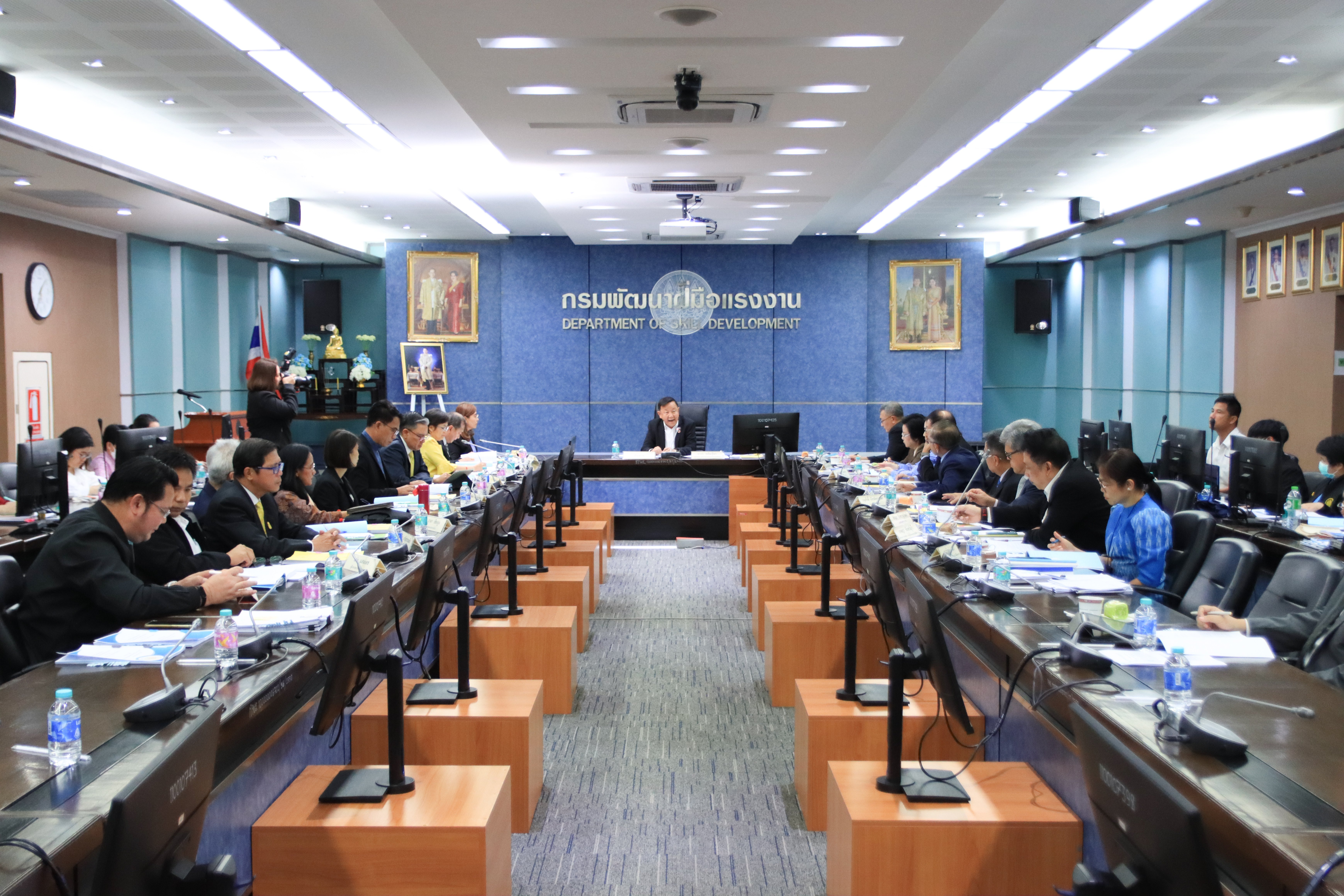 "รสอ.วัชรุน" ร่วมประชุมคณะกรรมการส่งเสริมและพัฒนาฝีมือแรงงาน