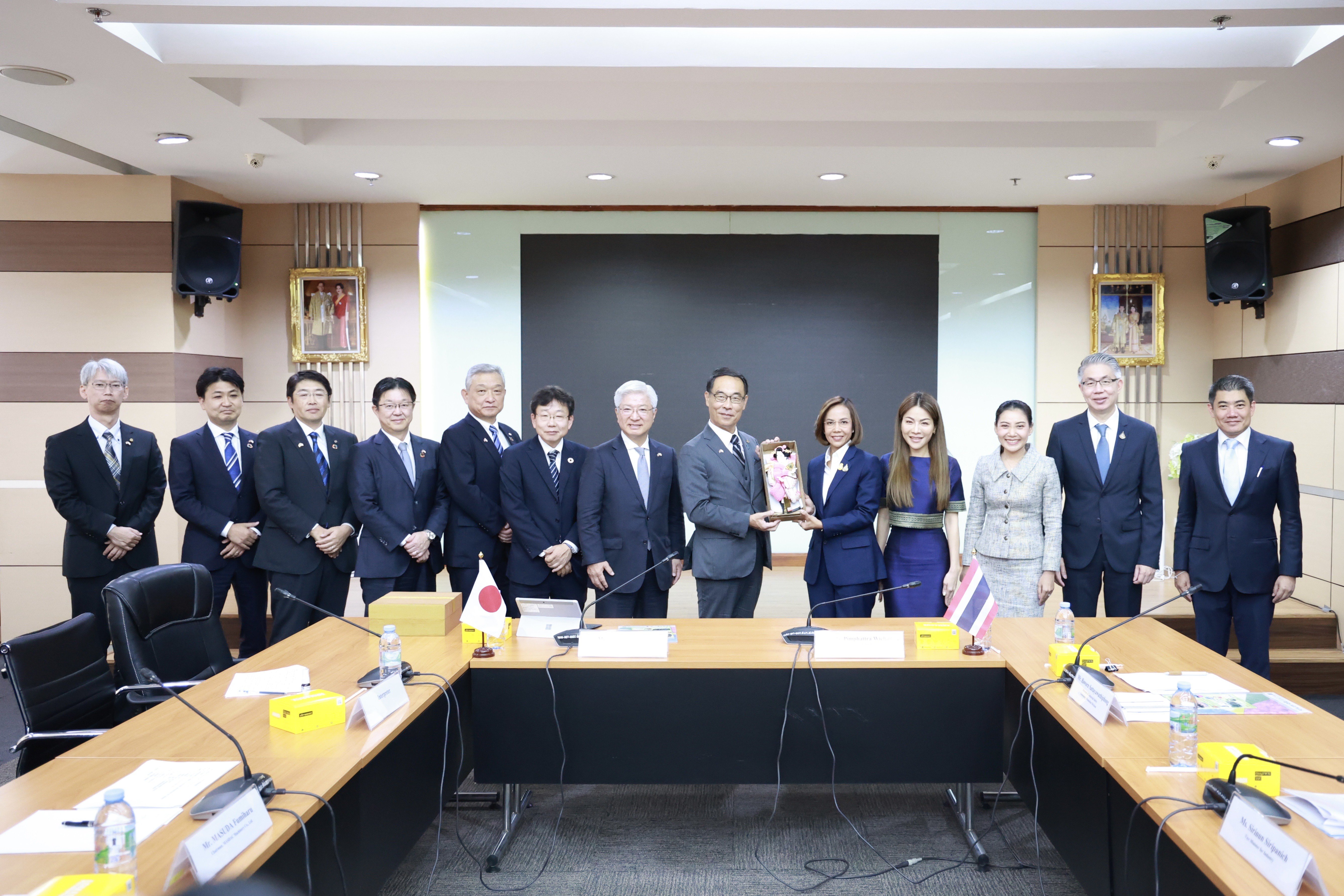 รัฐมนตรีฯ พิมพ์ภัทรา หารือผู้ว่าไซตามะ ขยายความร่วมมือเศรษฐกิจการลงทุนทุกระดับ