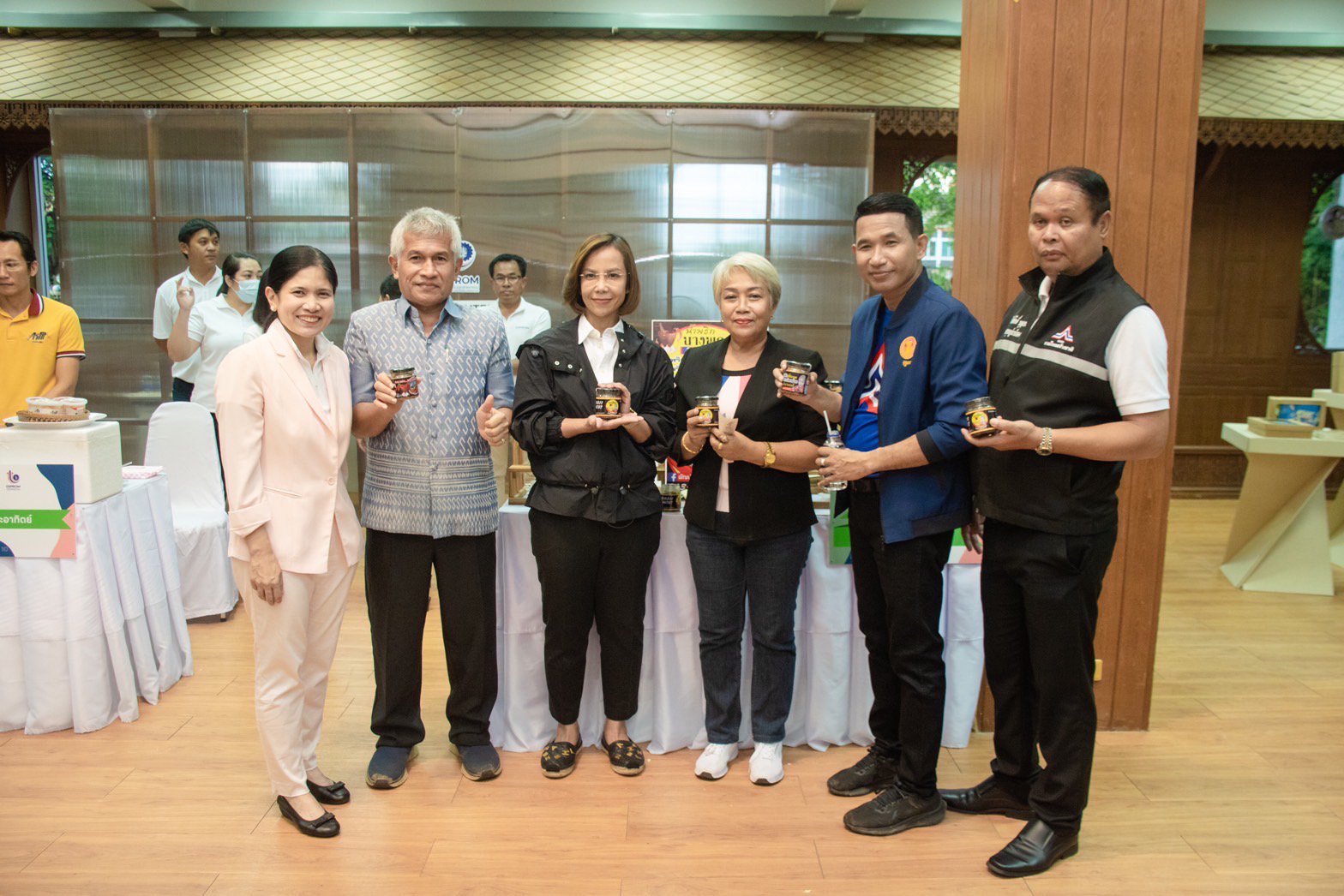 รัฐมนตรีฯ พิมพ์ภัทรา มอบนโยบาย สอจ.สุราษฎร์ธานี - ศูนย์ฯ ภาคที่ 10 ย้ำนโยบายสำคัญ “อุตสาหกรรมเติบโตอย่างยั่งยืน ชุมชนมีความสุข”