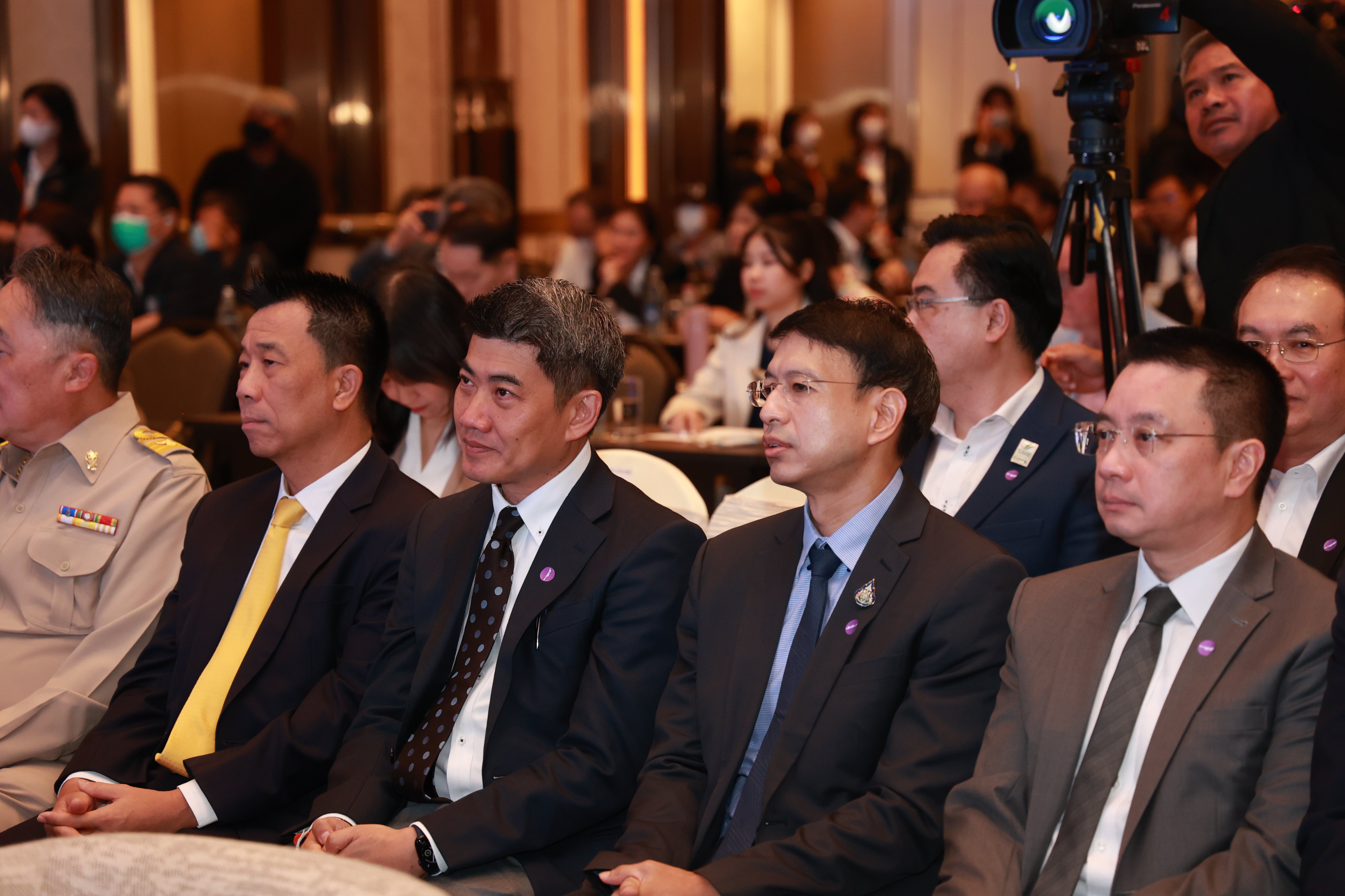 รัฐมนตรีฯ พิมพ์ภัทรา เปิดงานประจำปี สศอ. OIE FORUM 2023 ครั้งที่ 15 "MIND : Set for Sustainability ปรับมุมคิด พลิกอุตสาหกรรมไทยสู่ความยั่งยืน"