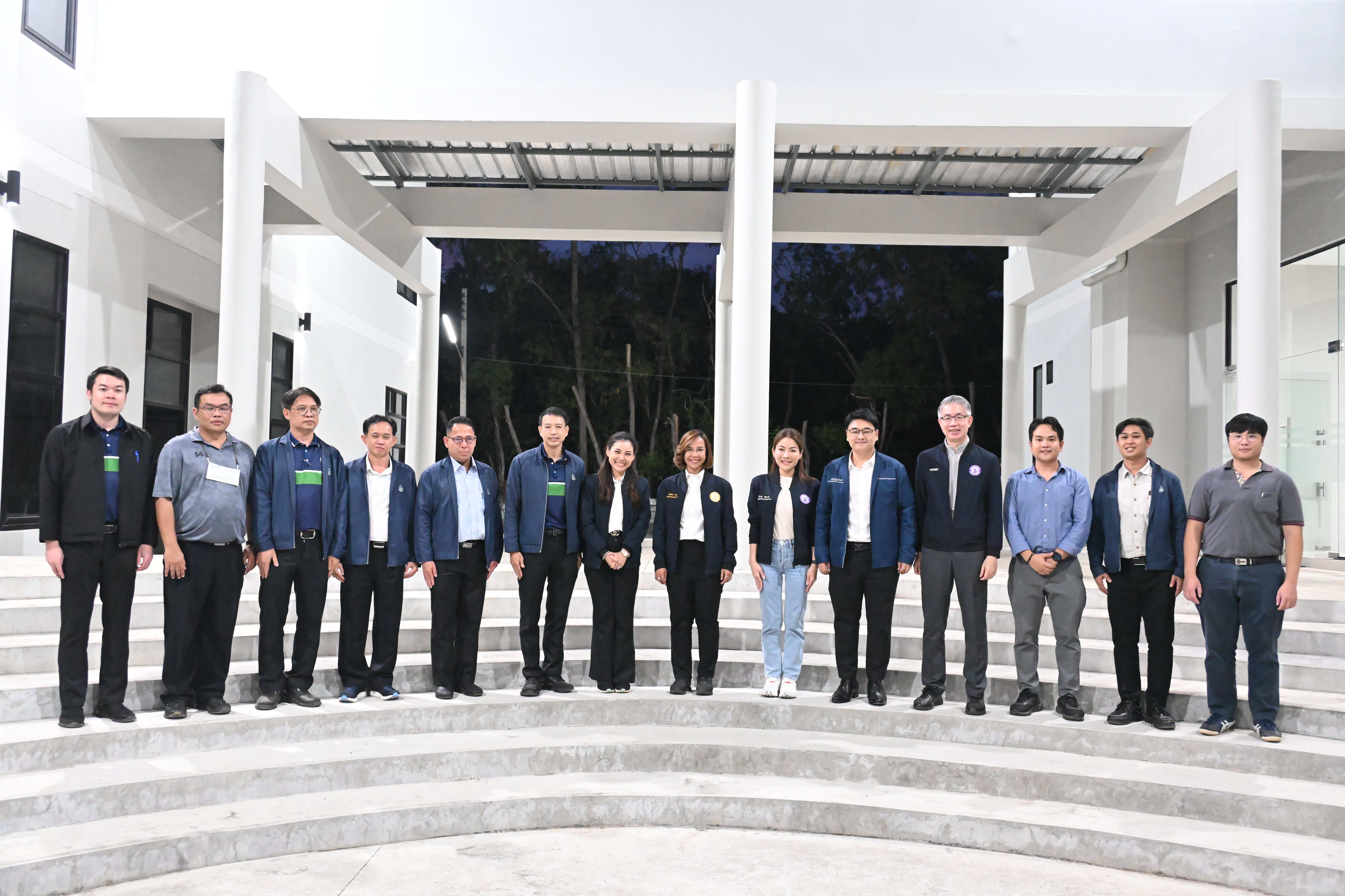รัฐมนตรีฯ พิมพ์ภัทรา หารือกับผู้นำชุมชน เอกชน เร่งพัฒนาเศรษฐกิจอุตสาหกรรม กลุ่มจังหวัดอีสานตอนบน 1 สู่การยกระดับศักยภาพในพื้นที่